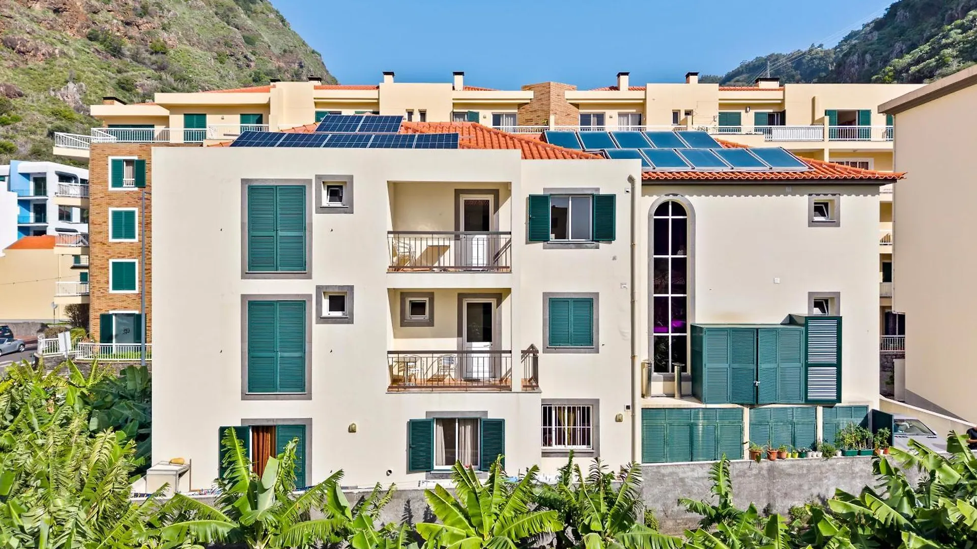 Ribeira Brava Studios 0*, Ribeira Brava