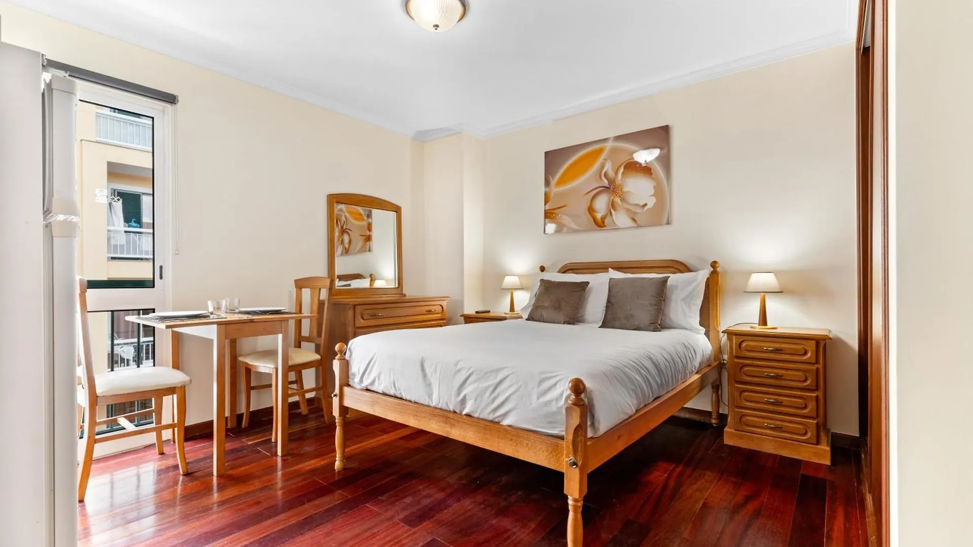 Ribeira Brava Studios Apartment